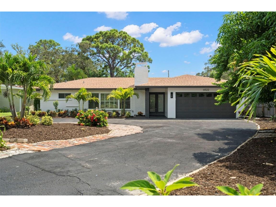 6522 Flamingo Way S Saint Petersburg FL 33707 - PELICAN CREEK TB8417541 image1