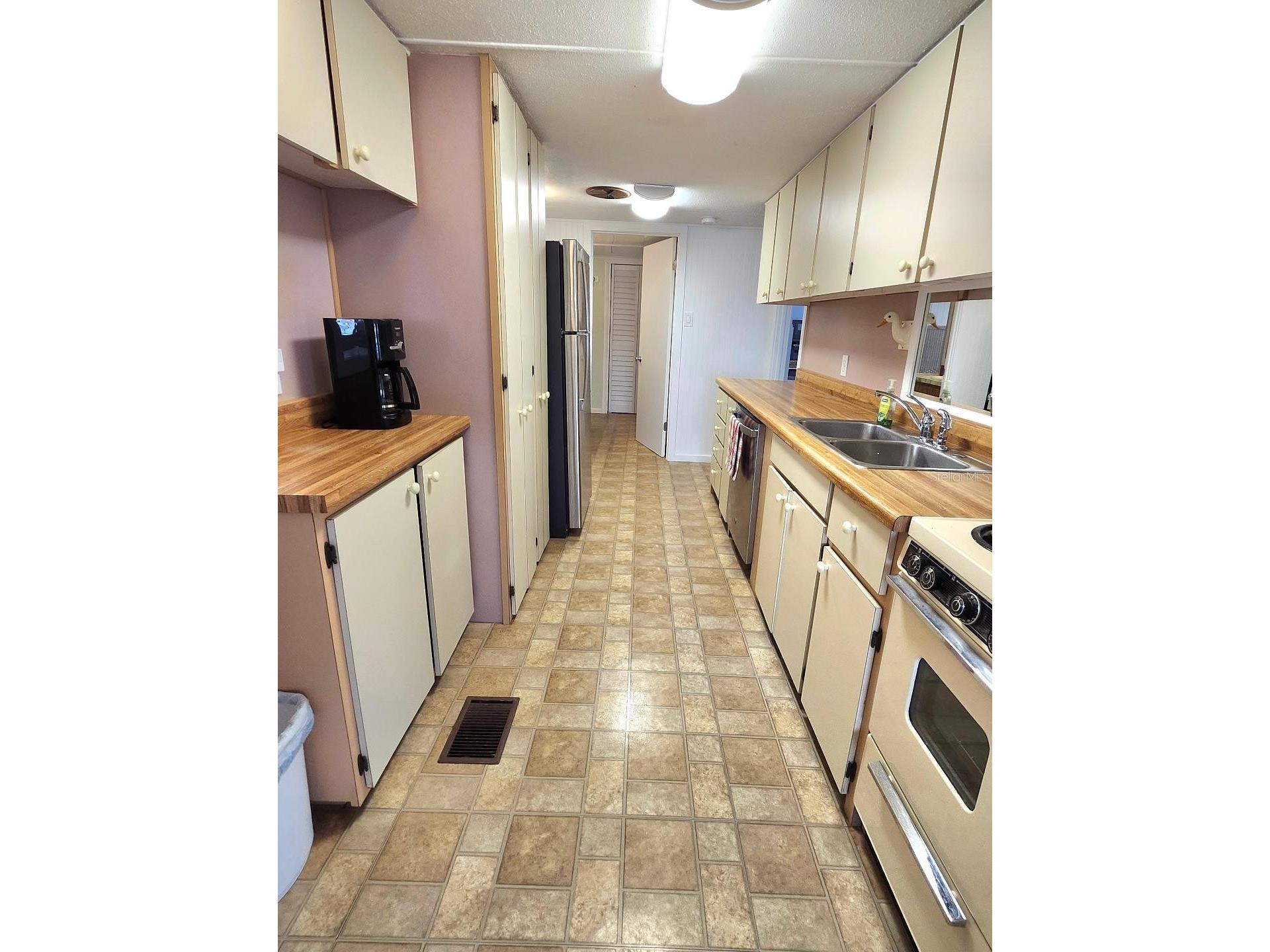 6522 Massachusetts Street Bradenton FL 34207 - SARASOTA BAY A4679982 image18