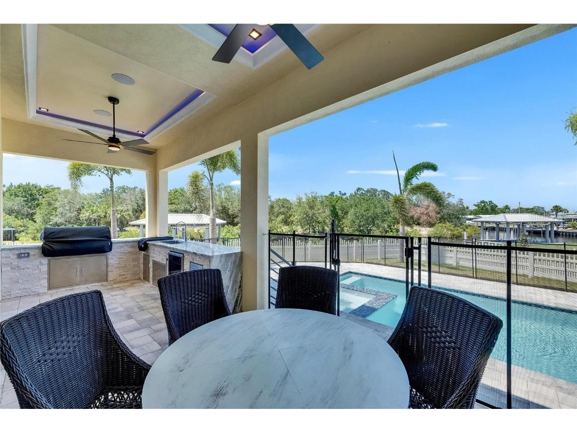 6522 Simone Shores Circle Apollo Beach FL 33572 - ST. CRUEX CANAL TB8389832 image22