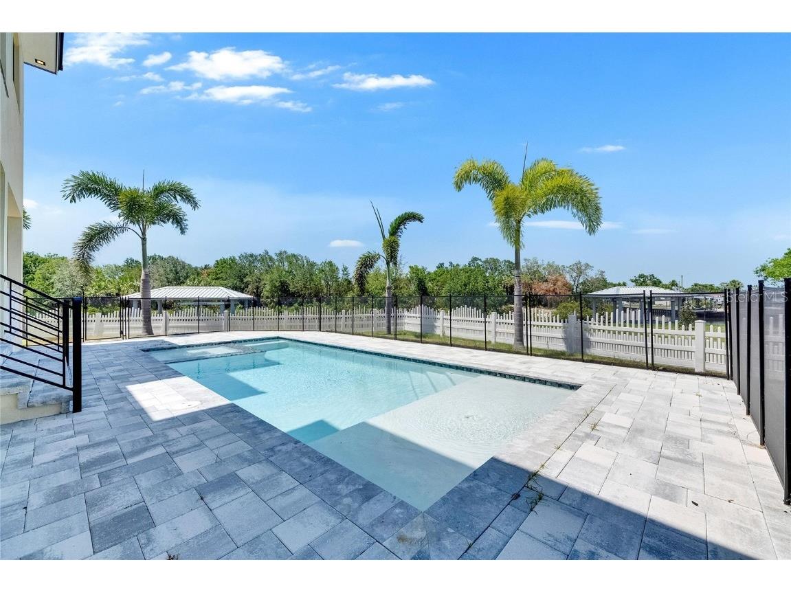 6522 Simone Shores Circle Apollo Beach FL 33572 - ST. CRUEX CANAL TB8389832 image25