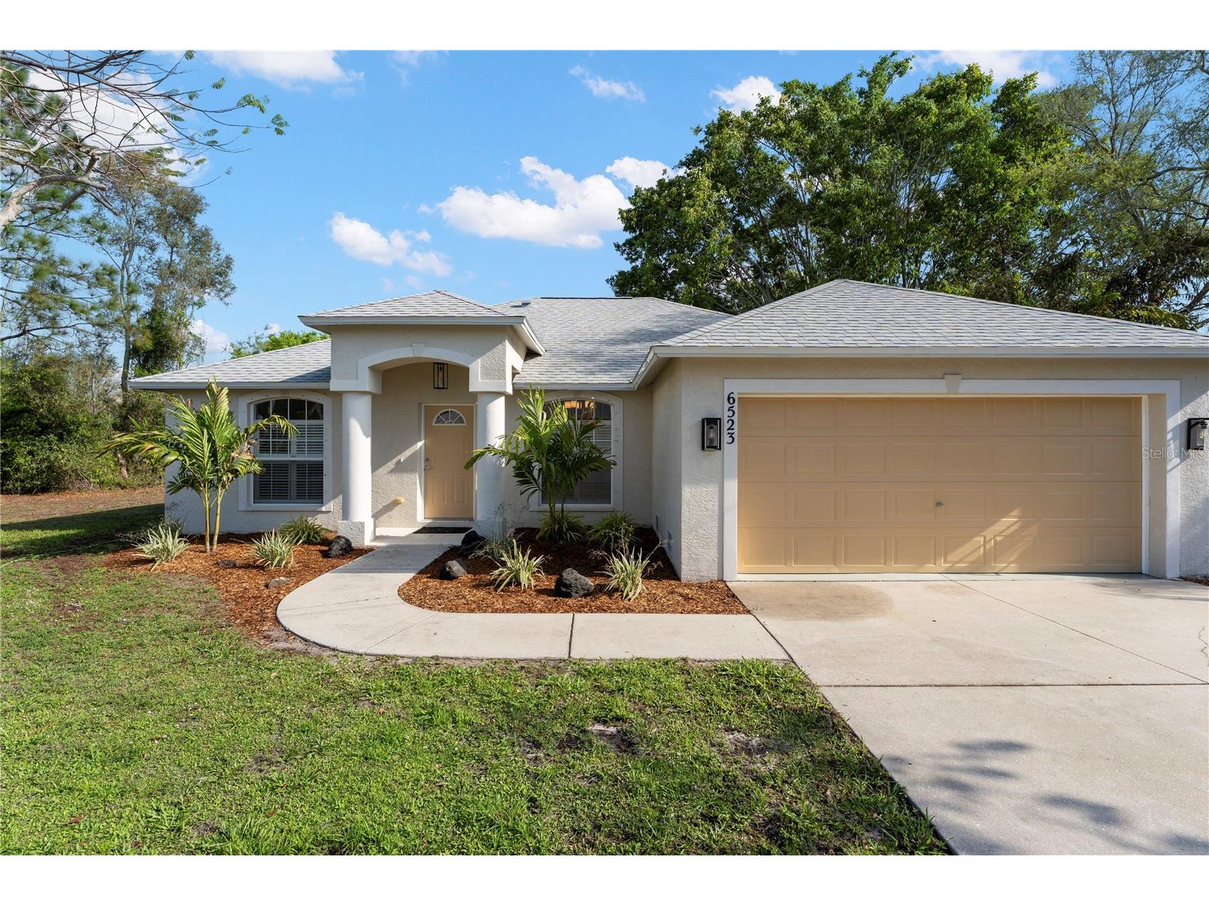 6523 65th Avenue Drive E Bradenton FL 34203 A4687186 image1