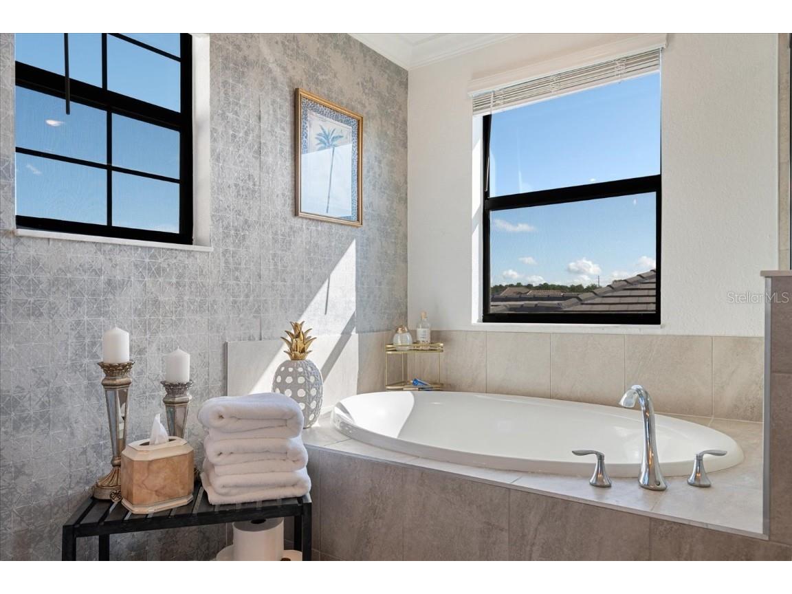 6523 Clairborne Lane Bradenton FL 34211 A4668110 image43