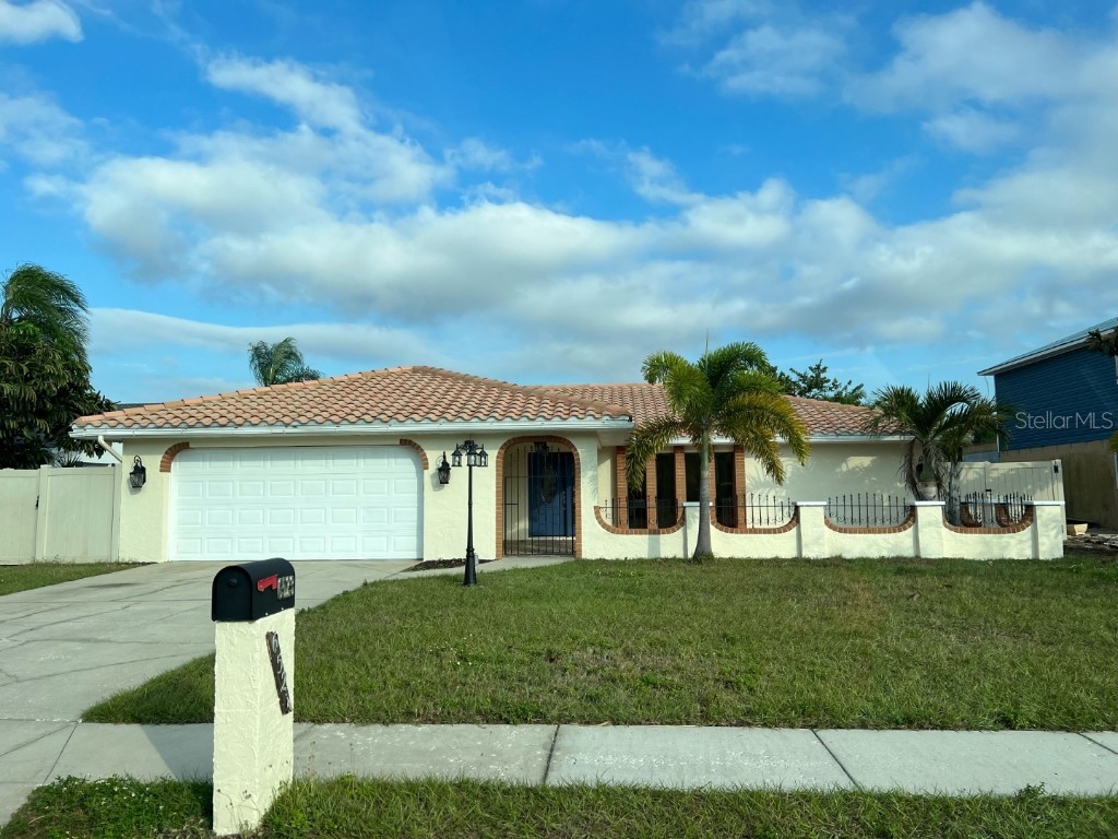 6523 King Palm Way Apollo Beach FL 33572 T3414257 image1