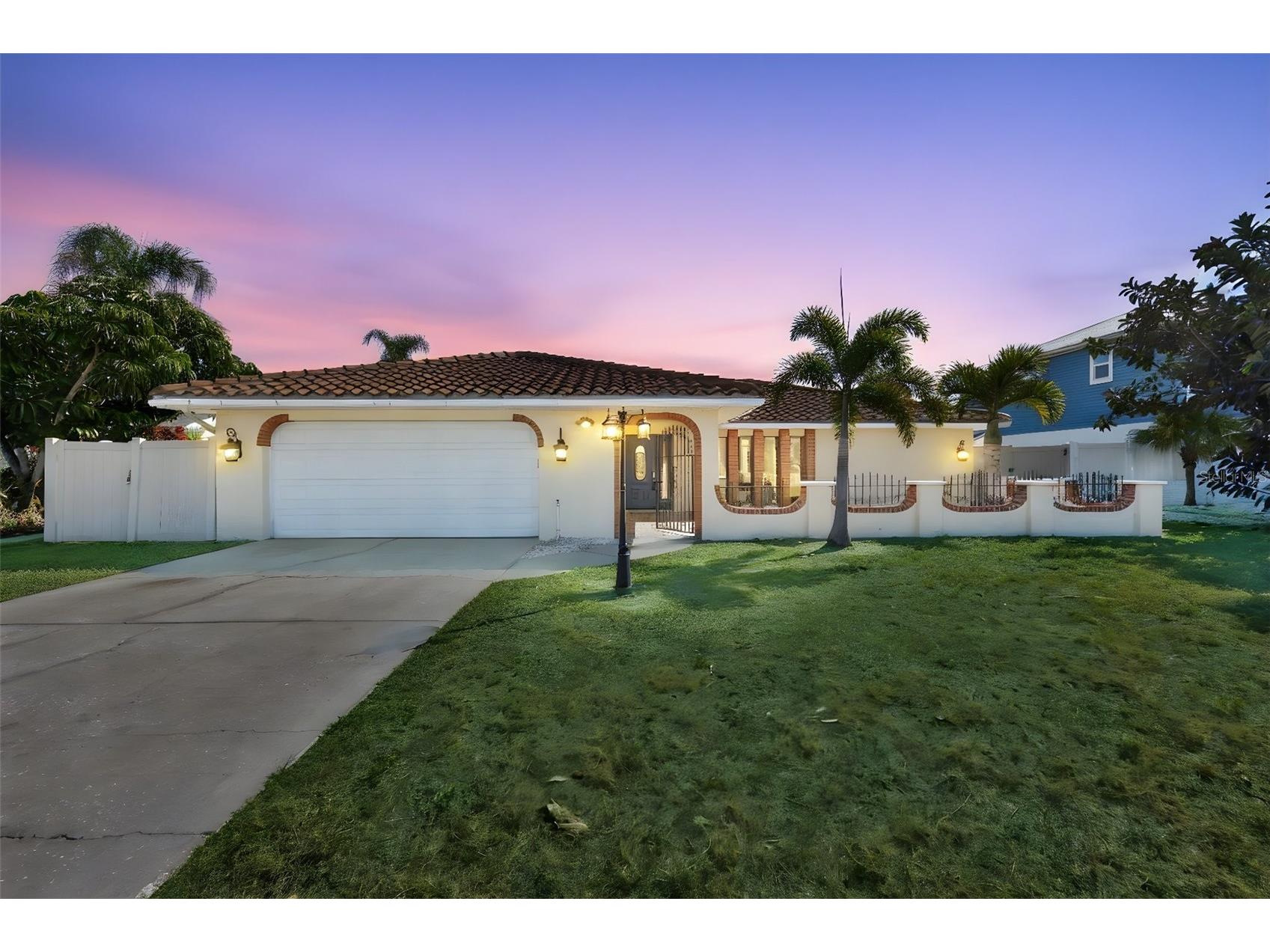 6523 King Palm Way Apollo Beach FL 33572 TB8476395 image1