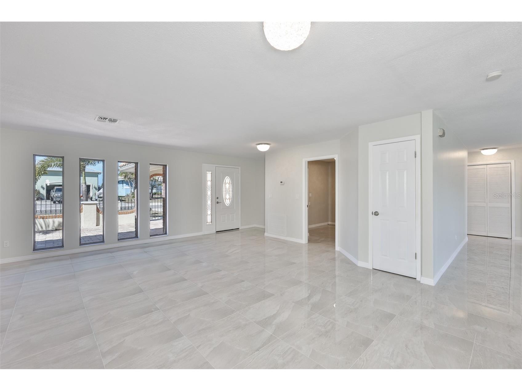 6523 King Palm Way Apollo Beach FL 33572 TB8476395 image16