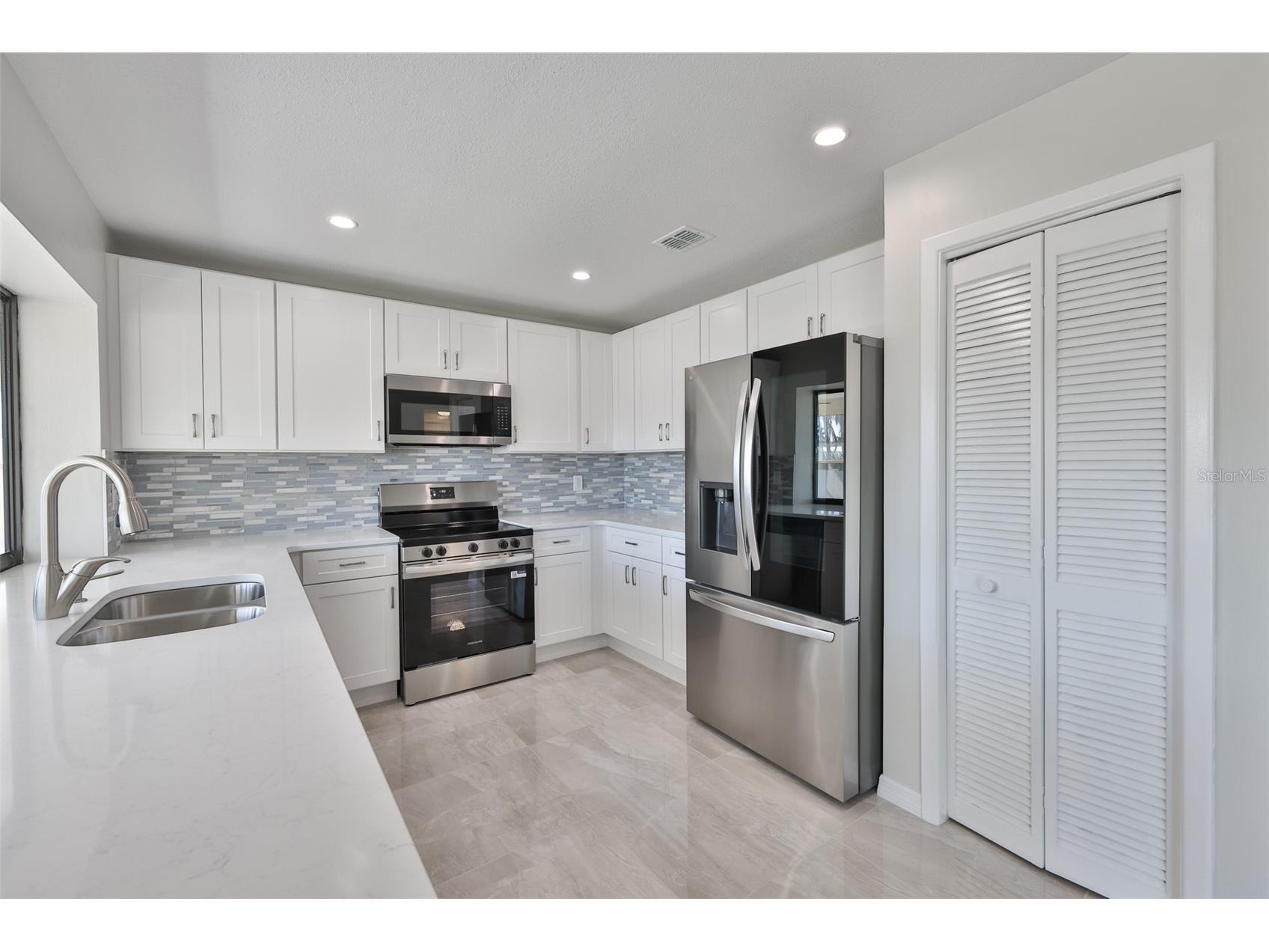 6523 King Palm Way Apollo Beach FL 33572 TB8476395 image32