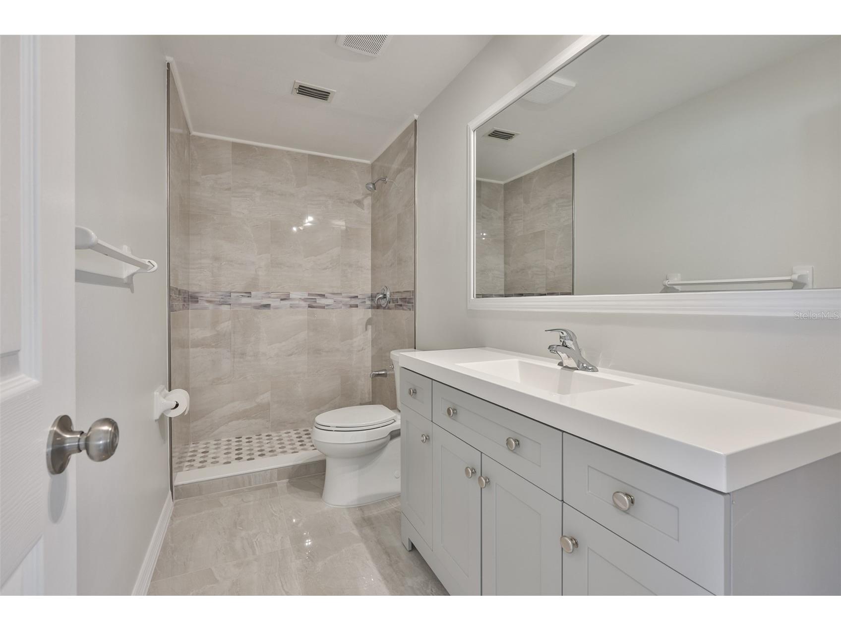 6523 King Palm Way Apollo Beach FL 33572 TB8476395 image36