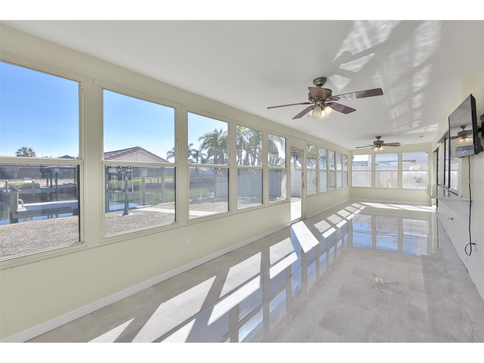 6523 King Palm Way Apollo Beach FL 33572 TB8476395 image43