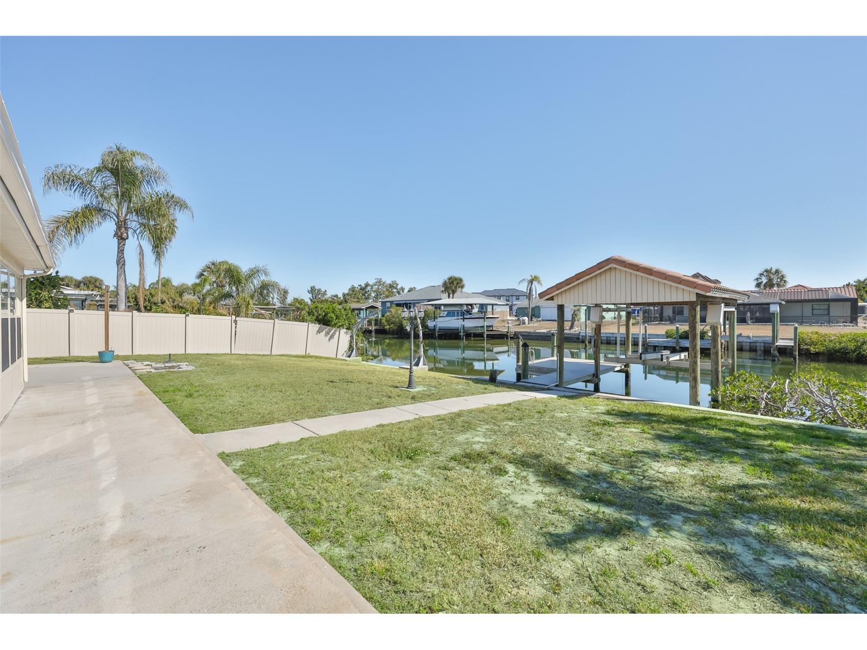 6523 King Palm Way Apollo Beach FL 33572 TB8476395 image46