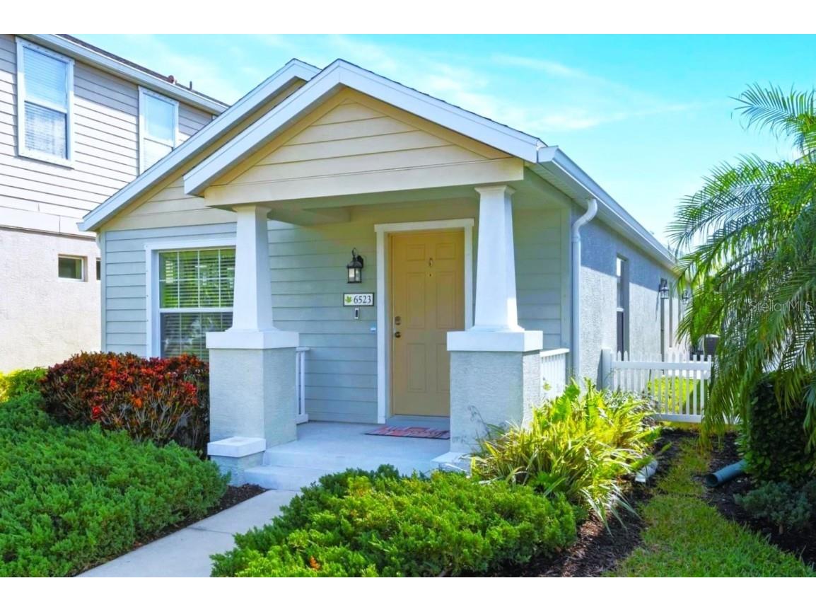 6523 Pine Breeze Run Sarasota FL 34243 A4596067 image1
