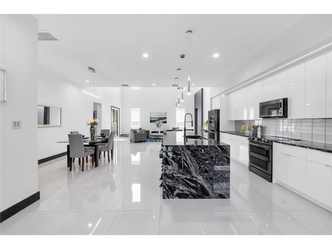 6524 6th Avenue N Saint Petersburg FL 33710 TB8332642 image11