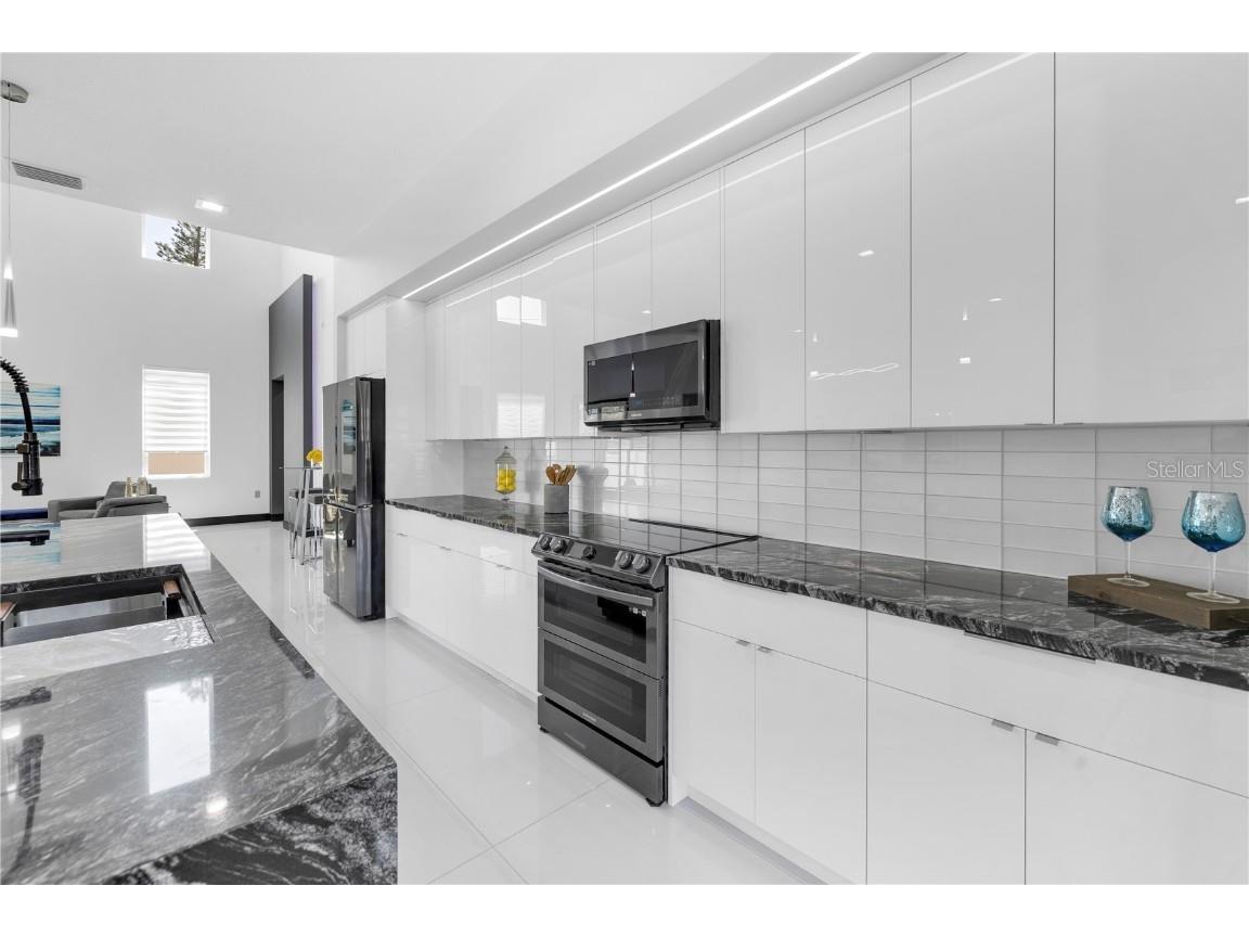 6524 6th Avenue N Saint Petersburg FL 33710 TB8332642 image15