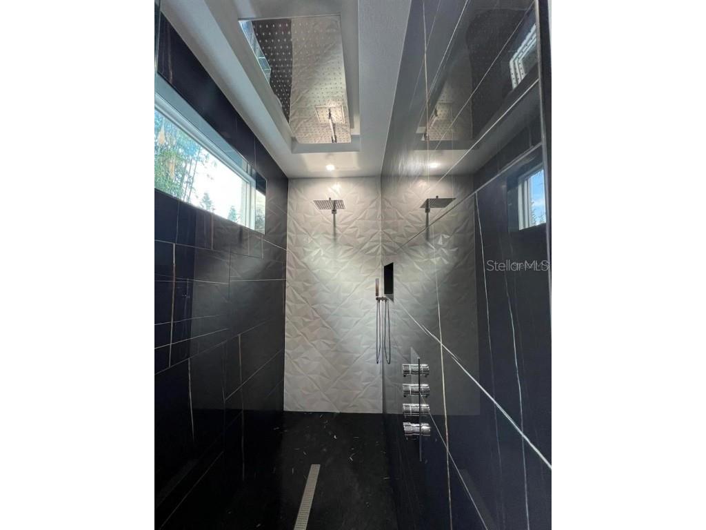 6524 6th Avenue N Saint Petersburg FL 33710 TB8332642 image33