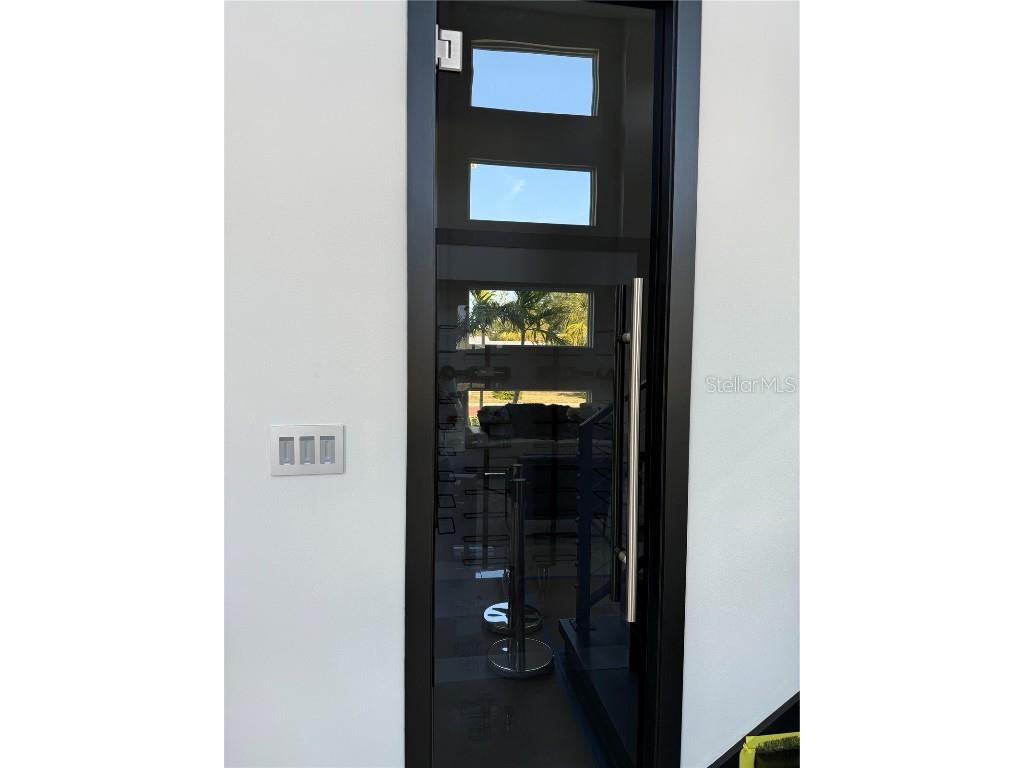 6524 6th Avenue N Saint Petersburg FL 33710 TB8332642 image8