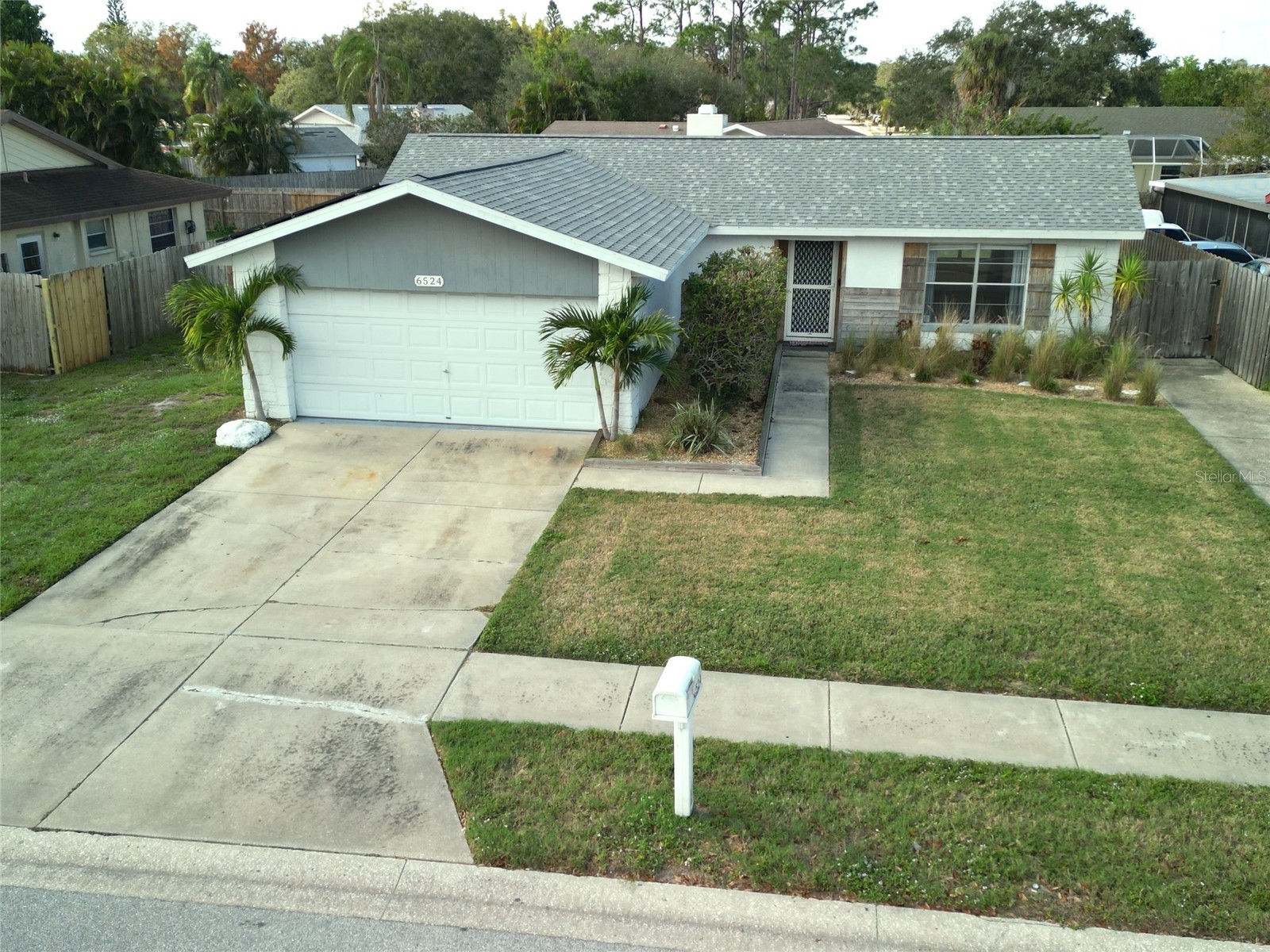6524 Mauna Loa Boulevard Sarasota FL 34241 A4698747 image1