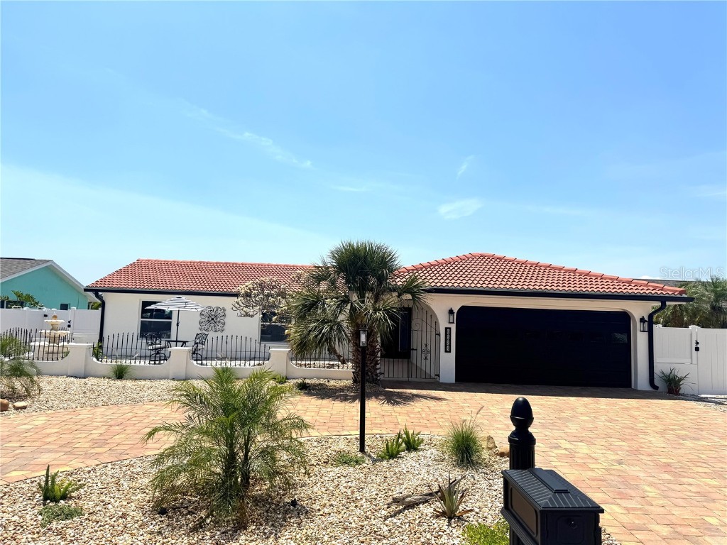 6524 Senegal Palm Way Apollo Beach FL 33572 A4653097 image1