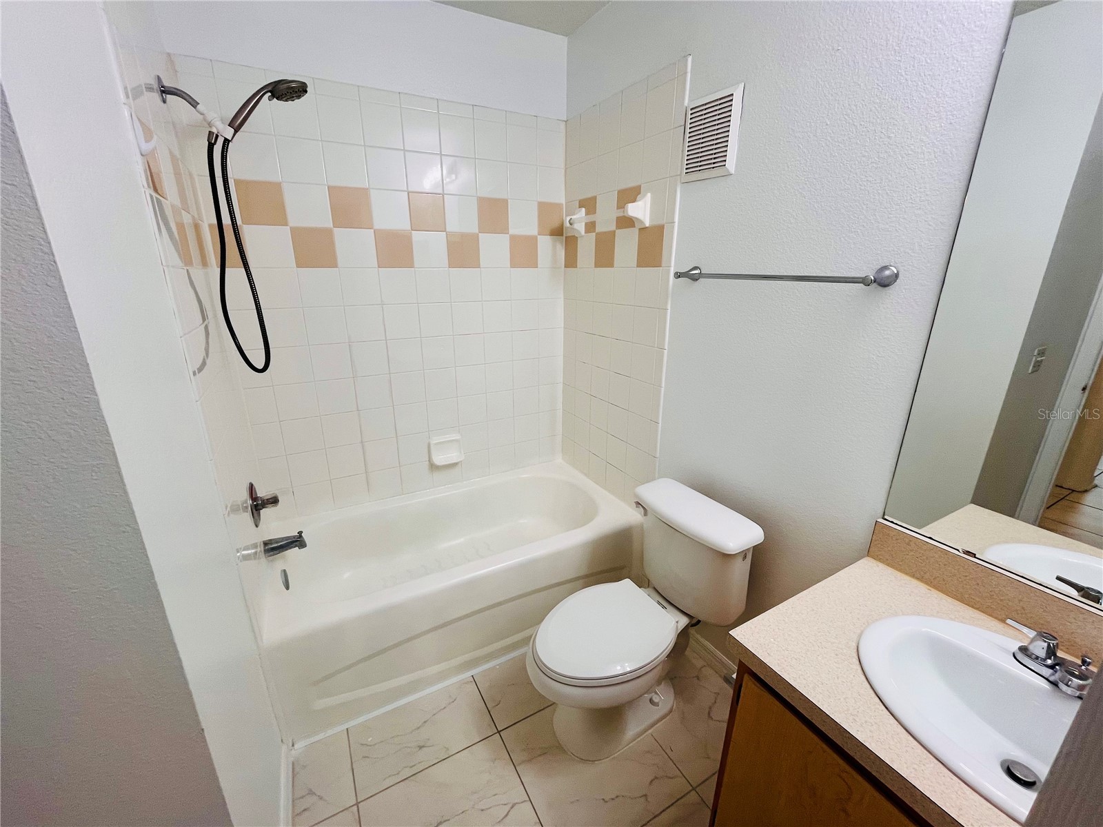 6524 Swissco Drive #1012 Orlando FL 32822 S5143352 image8
