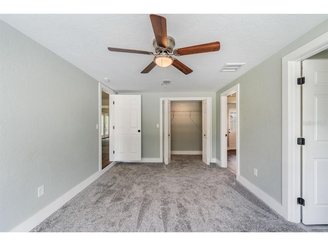 6525 15th Street N Saint Petersburg FL 33702 TB8412266 image18