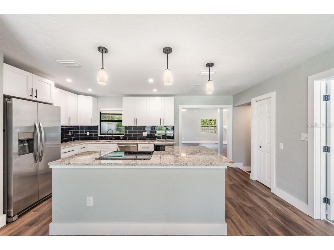 6525 15th Street N Saint Petersburg FL 33702 TB8412266 image2