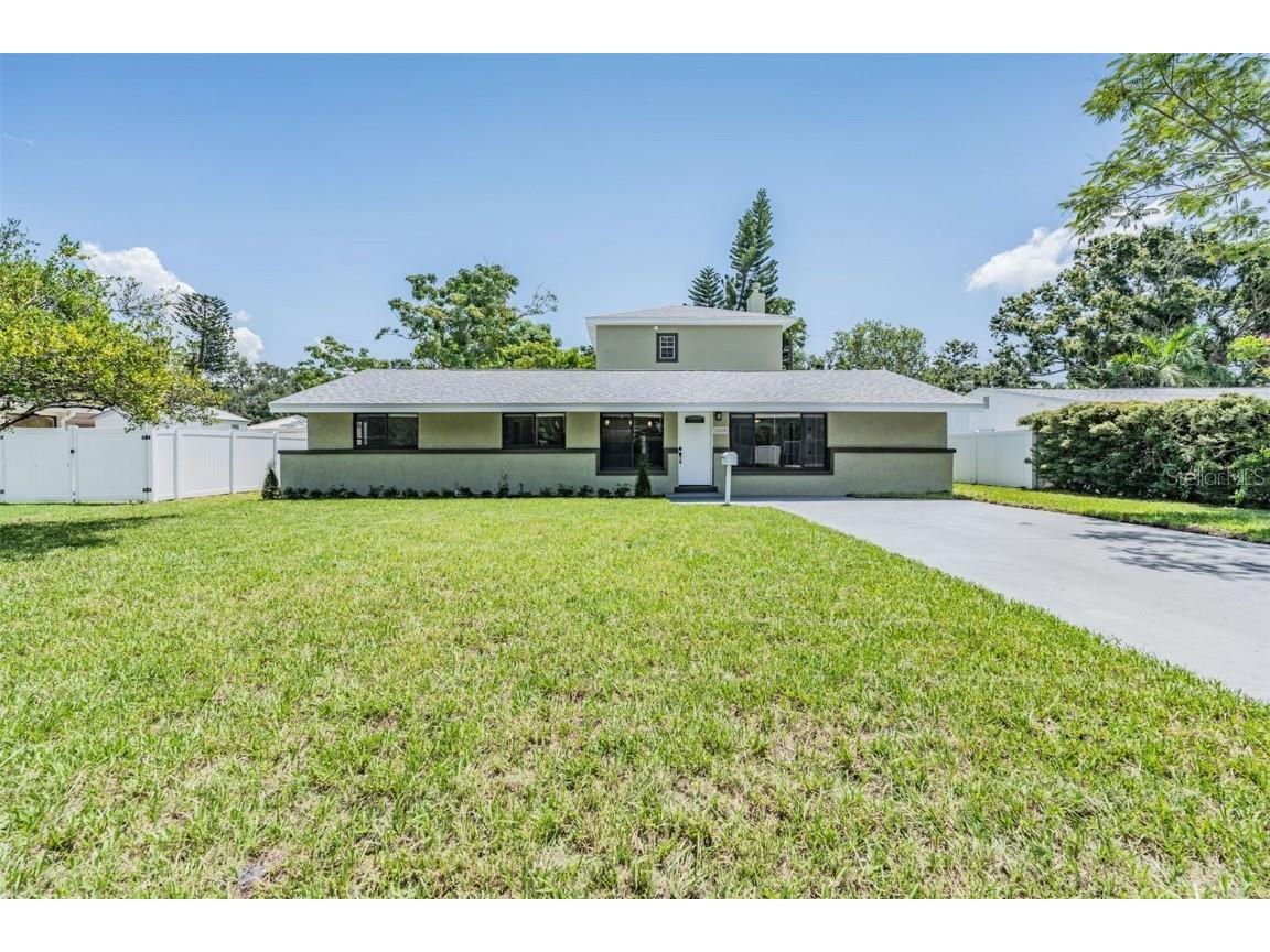 6525 15th Street N Saint Petersburg FL 33702 TB8412266 image37