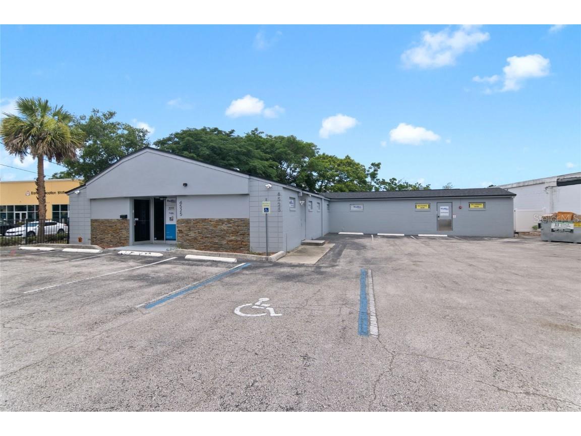 6525 Old Winter Garden Rd Orlando FL 32835 O6212369 image1