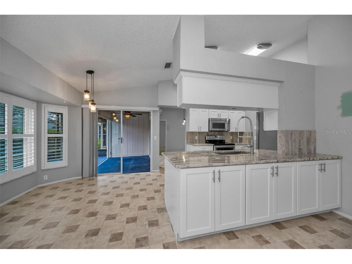 6525 Pine Walk Drive New Port Richey FL 34655 W7881532 image13