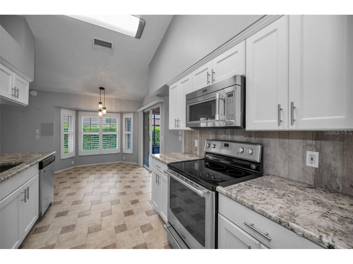 6525 Pine Walk Drive New Port Richey FL 34655 W7881532 image18