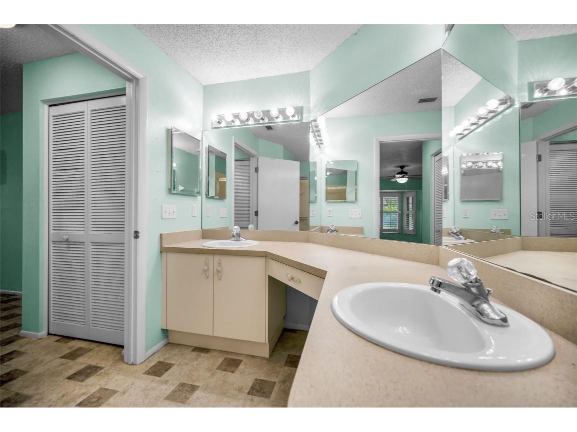 6525 Pine Walk Drive New Port Richey FL 34655 W7881532 image28