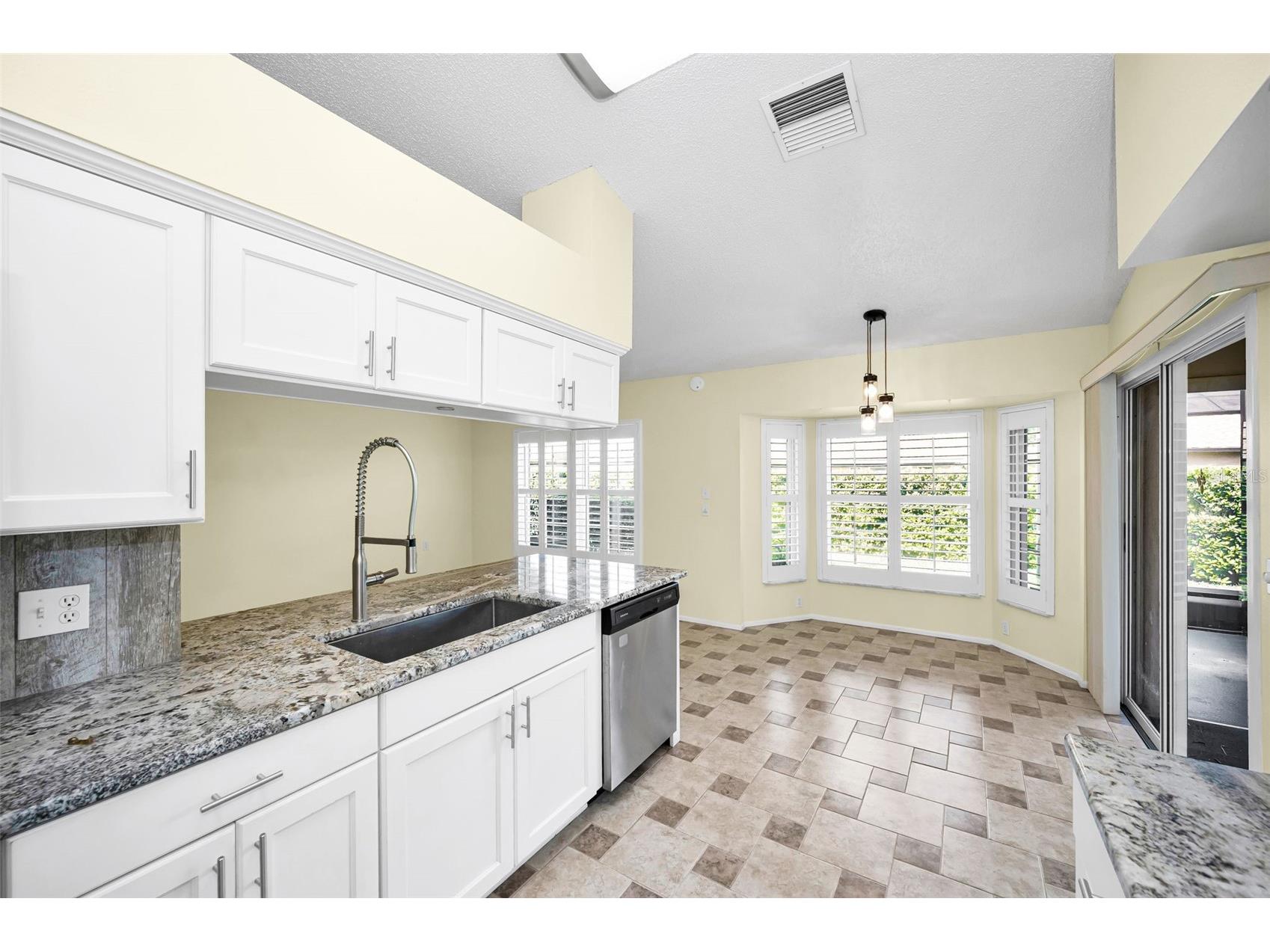 6525 Pine Walk Drive New Port Richey FL 34655 W7881805 image13