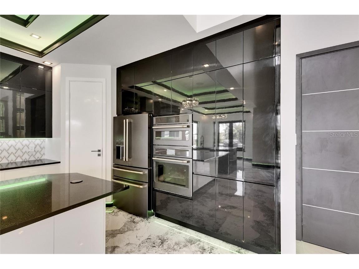 6526 Simone Shores Circle Apollo Beach FL 33572 - ST CRUEX CANAL TB8391409 image27