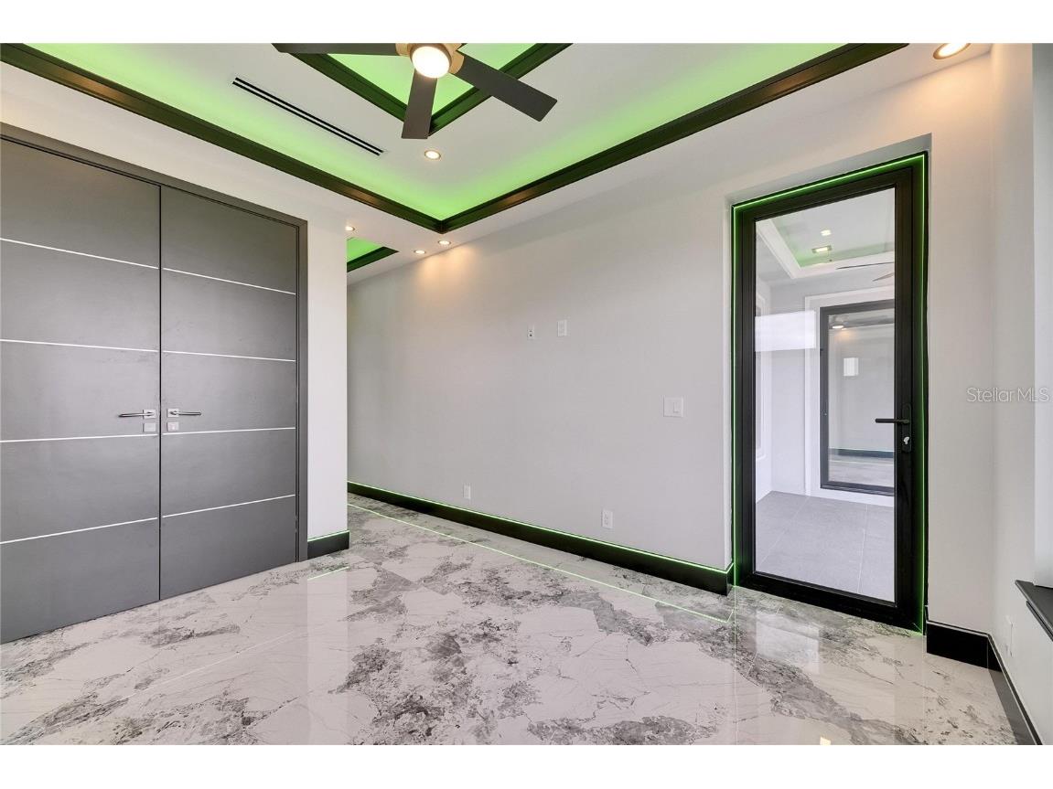 6526 Simone Shores Circle Apollo Beach FL 33572 - ST CRUEX CANAL TB8391409 image54