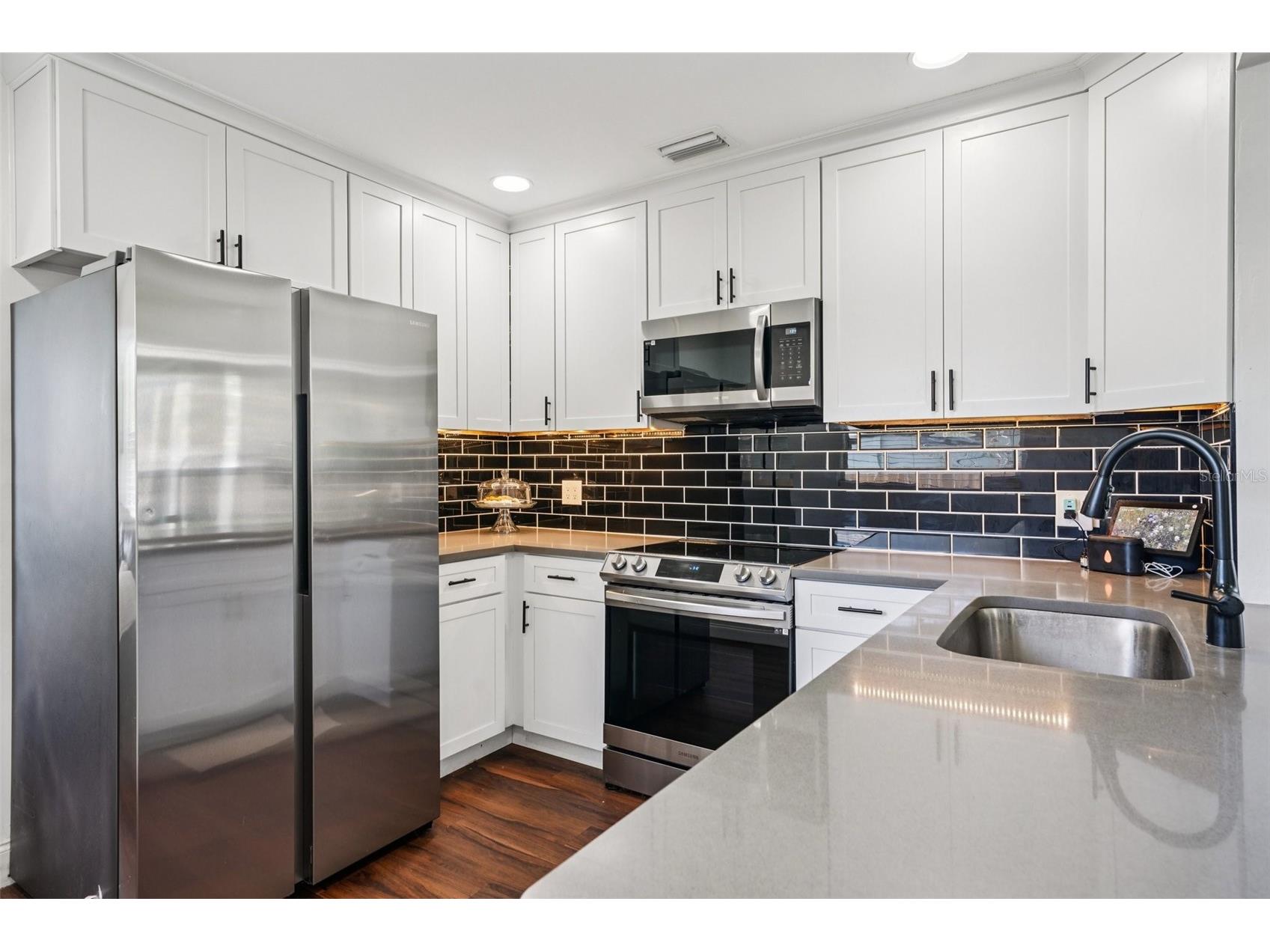 6527 3rd Avenue S Saint Petersburg FL 33707 TB8496005 image12