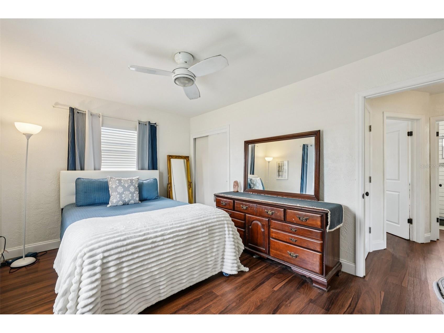 6527 3rd Avenue S Saint Petersburg FL 33707 TB8496005 image17