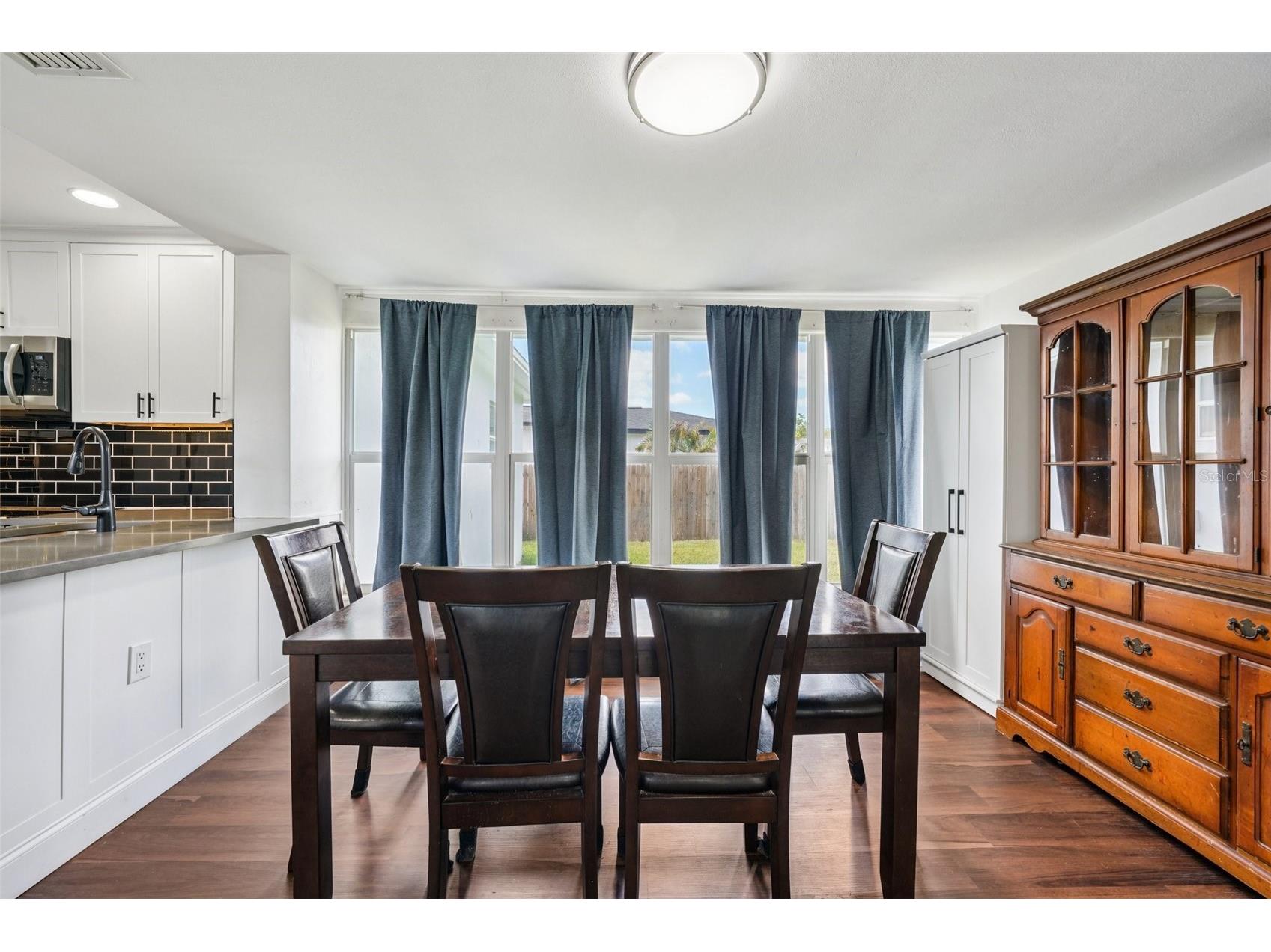 6527 3rd Avenue S Saint Petersburg FL 33707 TB8496005 image6