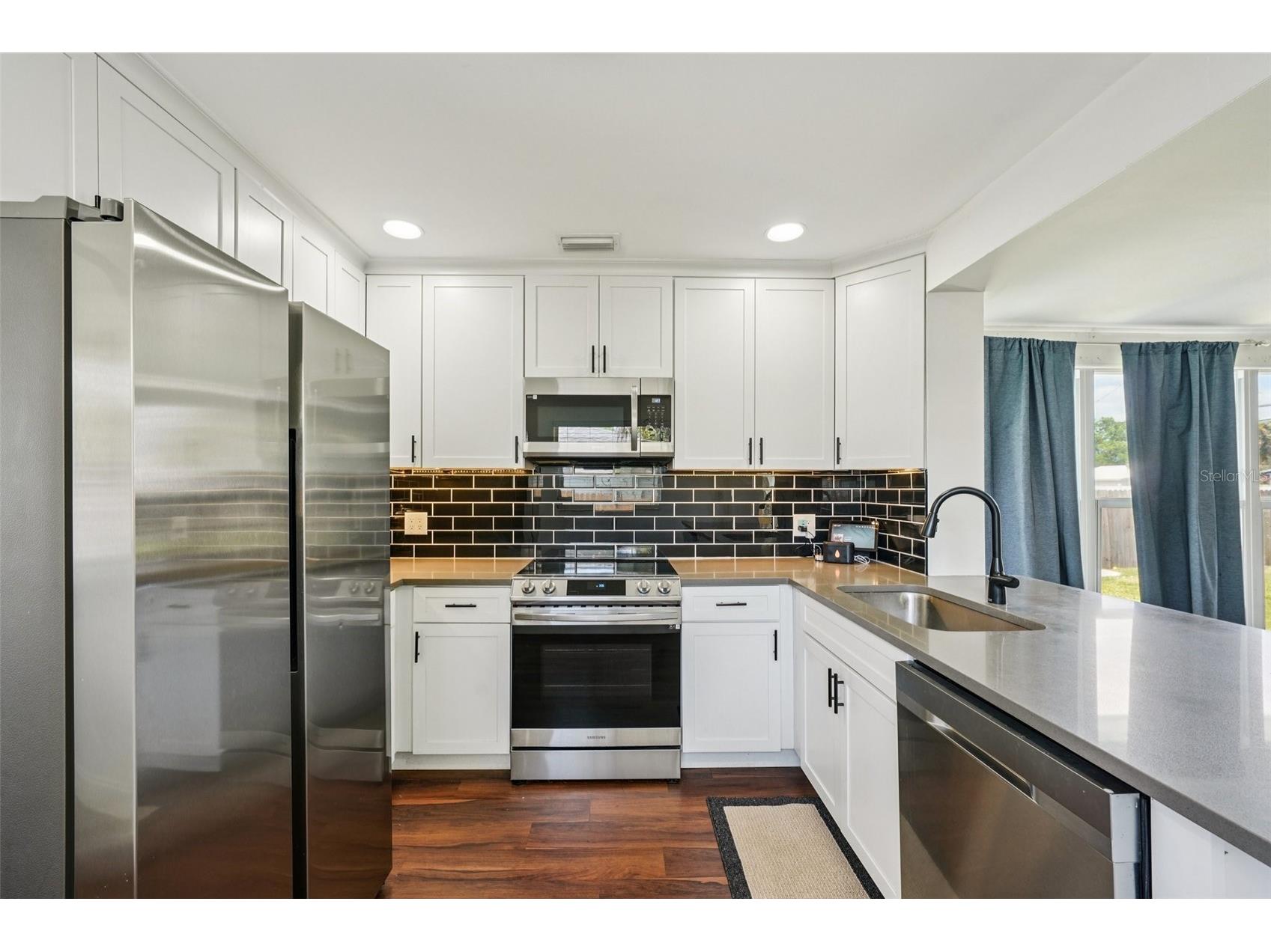 6527 3rd Avenue S Saint Petersburg FL 33707 TB8496005 image9