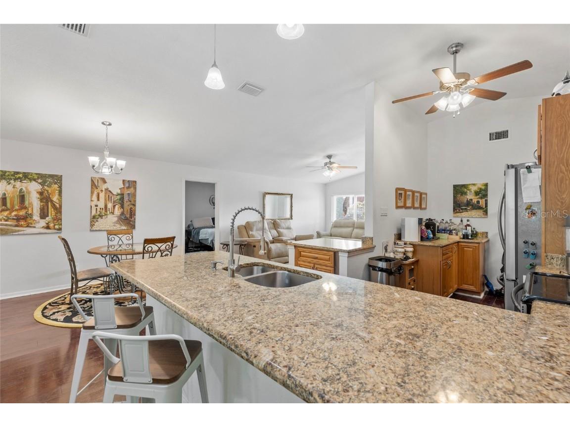 6527 40th Avenue N Saint Petersburg FL 33709 TB8440965 image10