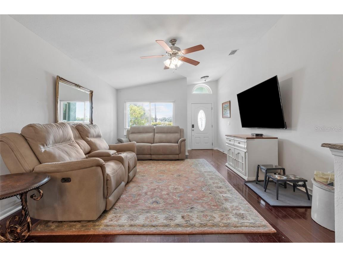 6527 40th Avenue N Saint Petersburg FL 33709 TB8440965 image13