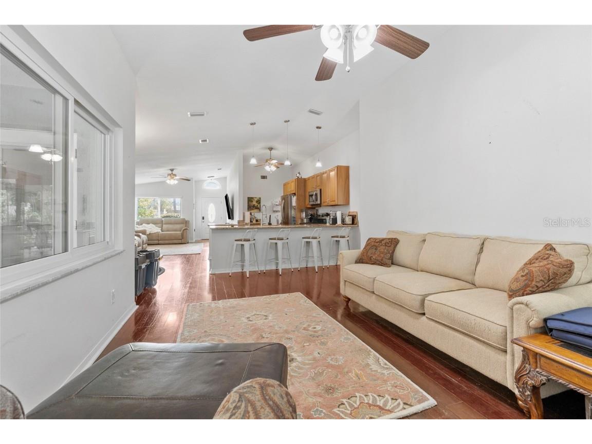 6527 40th Avenue N Saint Petersburg FL 33709 TB8440965 image17