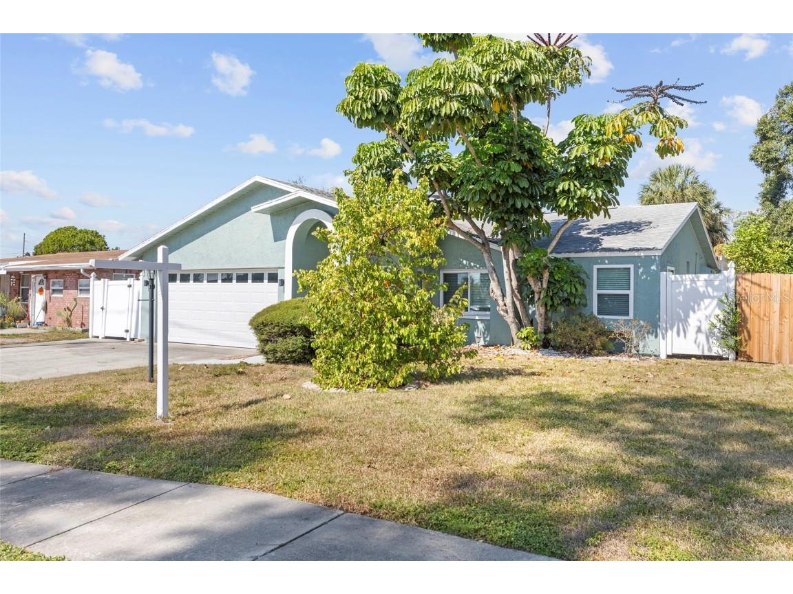 6527 40th Avenue N Saint Petersburg FL 33709 TB8440965 image2