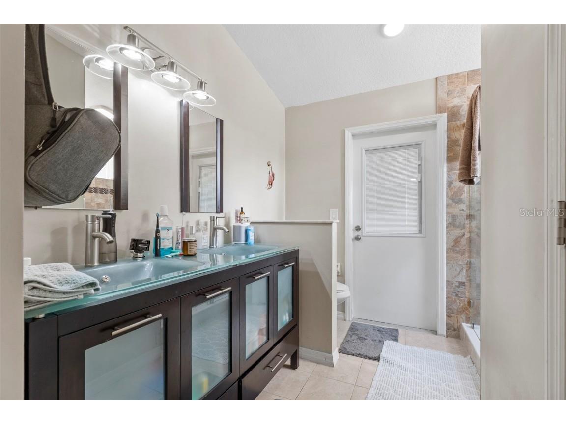 6527 40th Avenue N Saint Petersburg FL 33709 TB8440965 image22