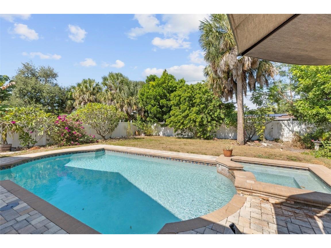 6527 40th Avenue N Saint Petersburg FL 33709 TB8440965 image3