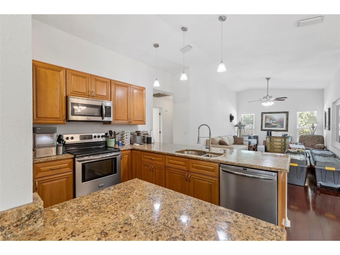 6527 40th Avenue N Saint Petersburg FL 33709 TB8440965 image6