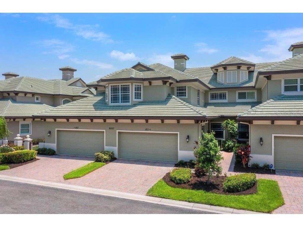 6527 Moorings Point Circle #101 Lakewood Ranch FL 34202 - LAKE UIHLEIN A4626461 image1