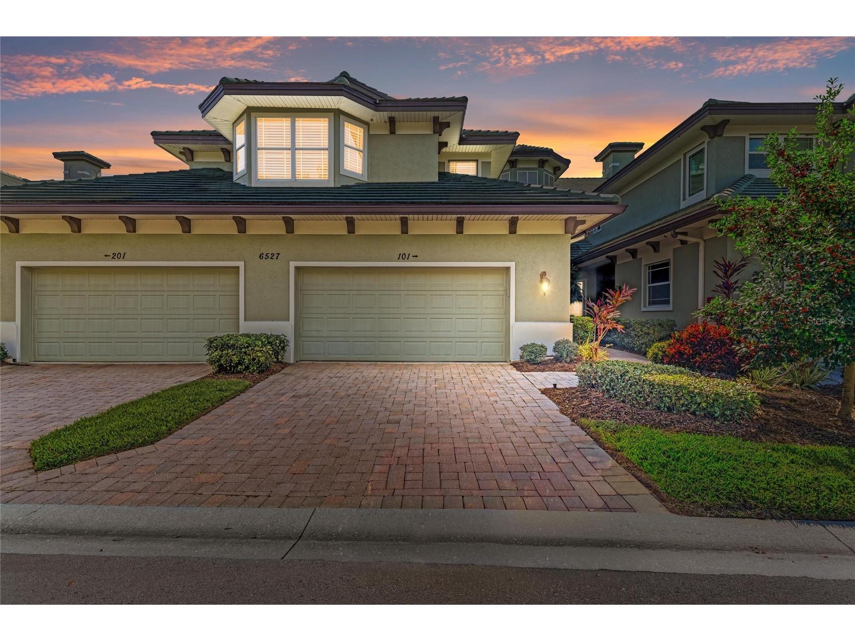 6527 Moorings Point Circle #101 Lakewood Ranch FL 34202 - LAKE UIHLEIN A4678335 image2