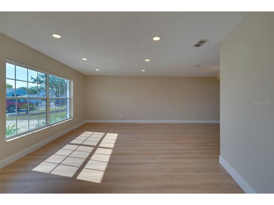 6528 Santiago Court Apollo Beach FL 33572 TB8376268 image5