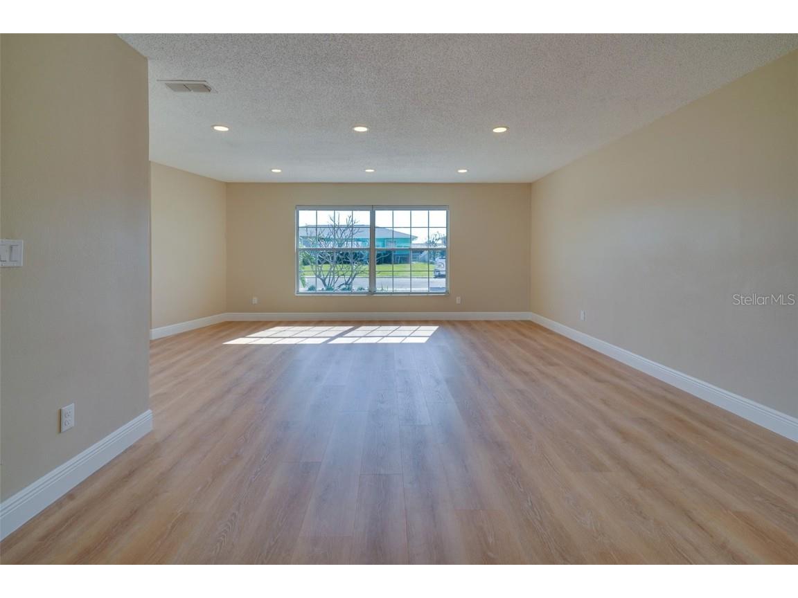 6528 Santiago Court Apollo Beach FL 33572 TB8376268 image6