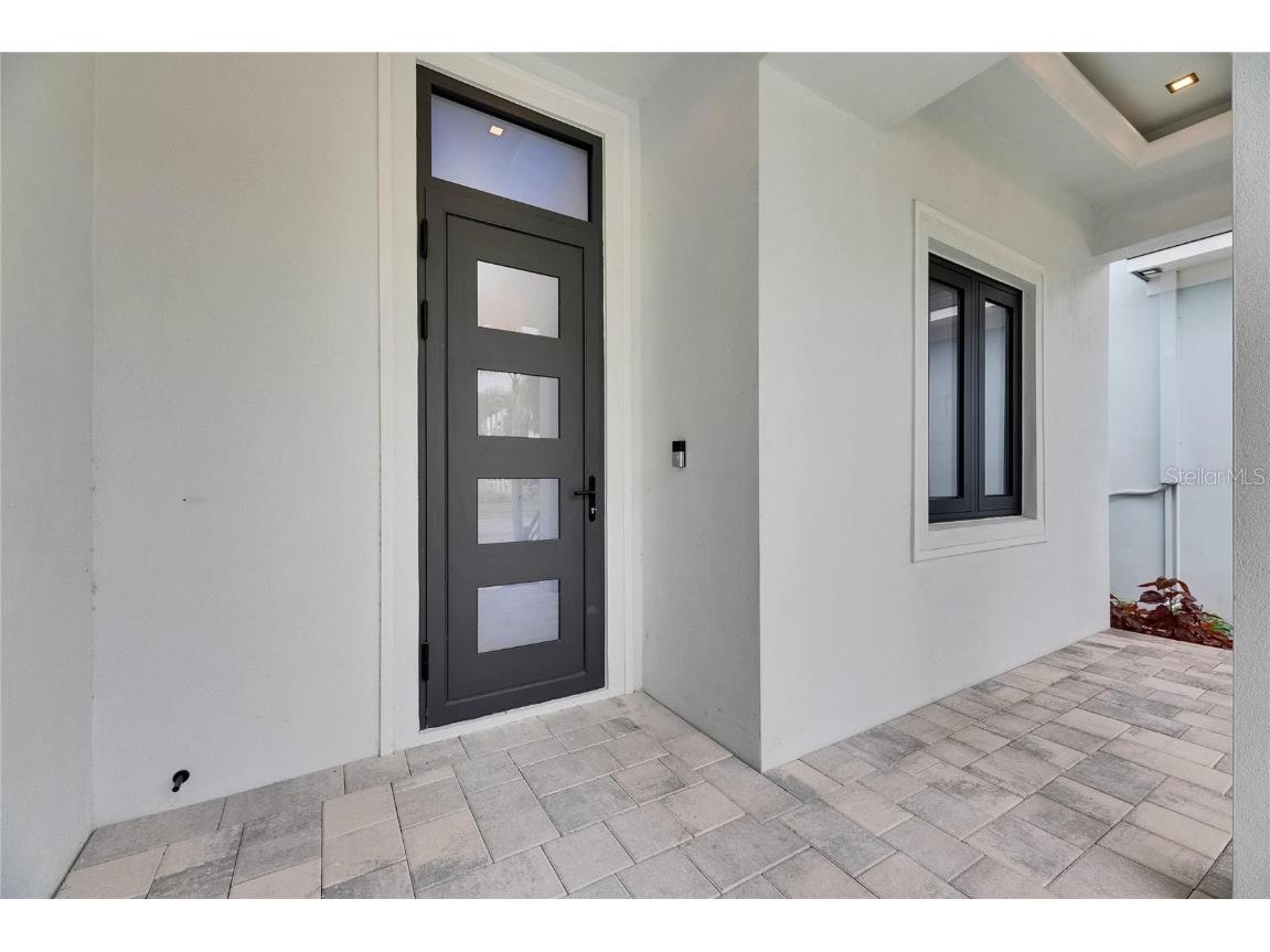 6528 Simone Shores Circle Apollo Beach FL 33572 - ST. CRUEX CANAL TB8392991 image16