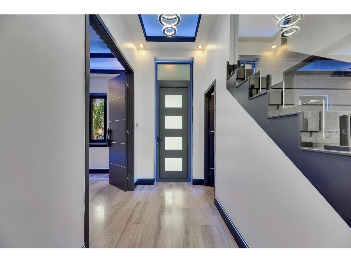 6528 Simone Shores Circle Apollo Beach FL 33572 - ST. CRUEX CANAL TB8392991 image17