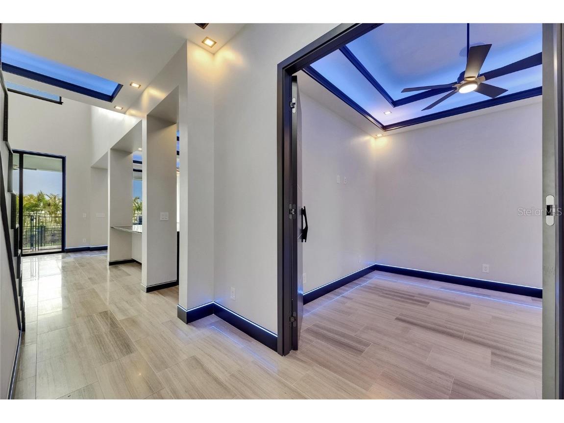 6528 Simone Shores Circle Apollo Beach FL 33572 - ST. CRUEX CANAL TB8392991 image18