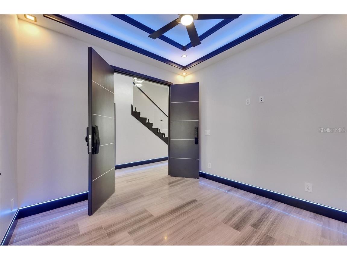 6528 Simone Shores Circle Apollo Beach FL 33572 - ST. CRUEX CANAL TB8392991 image21